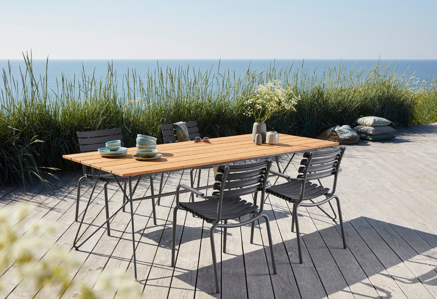HOUE SKETCH Outdoor Dining Set with 4 RE-CLIPS Chairs