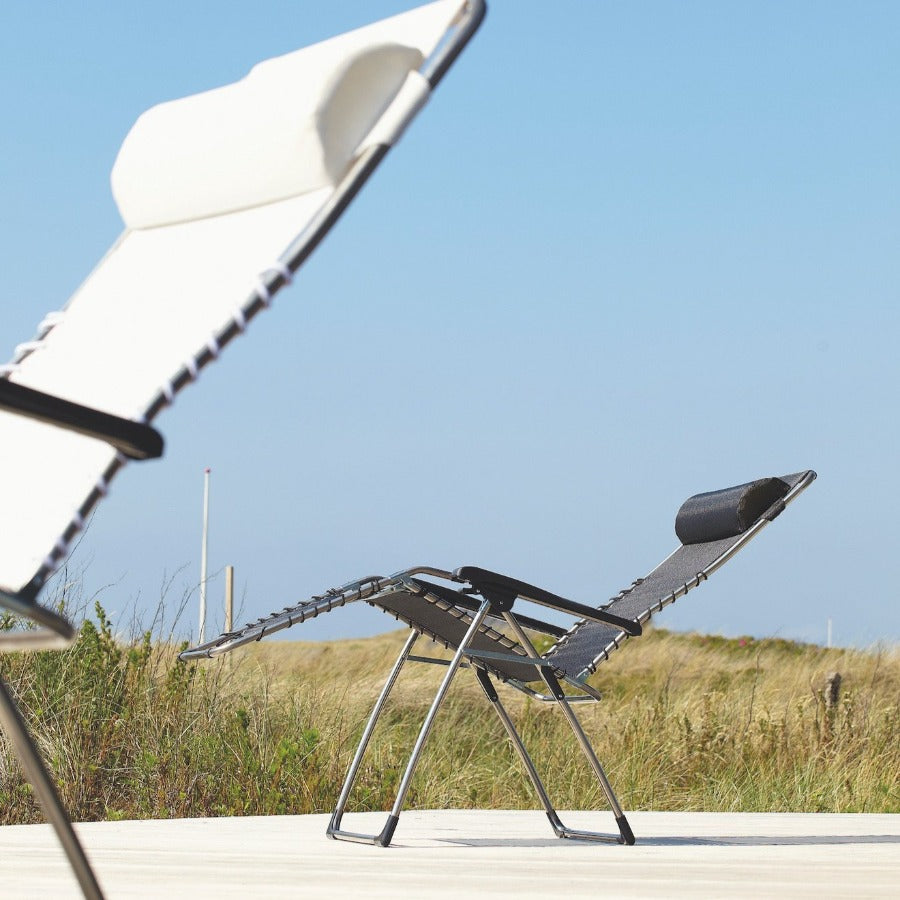 FIAM MOVIDA Folding Lounge Chair - Sage Green Fabric / Aluminium frame