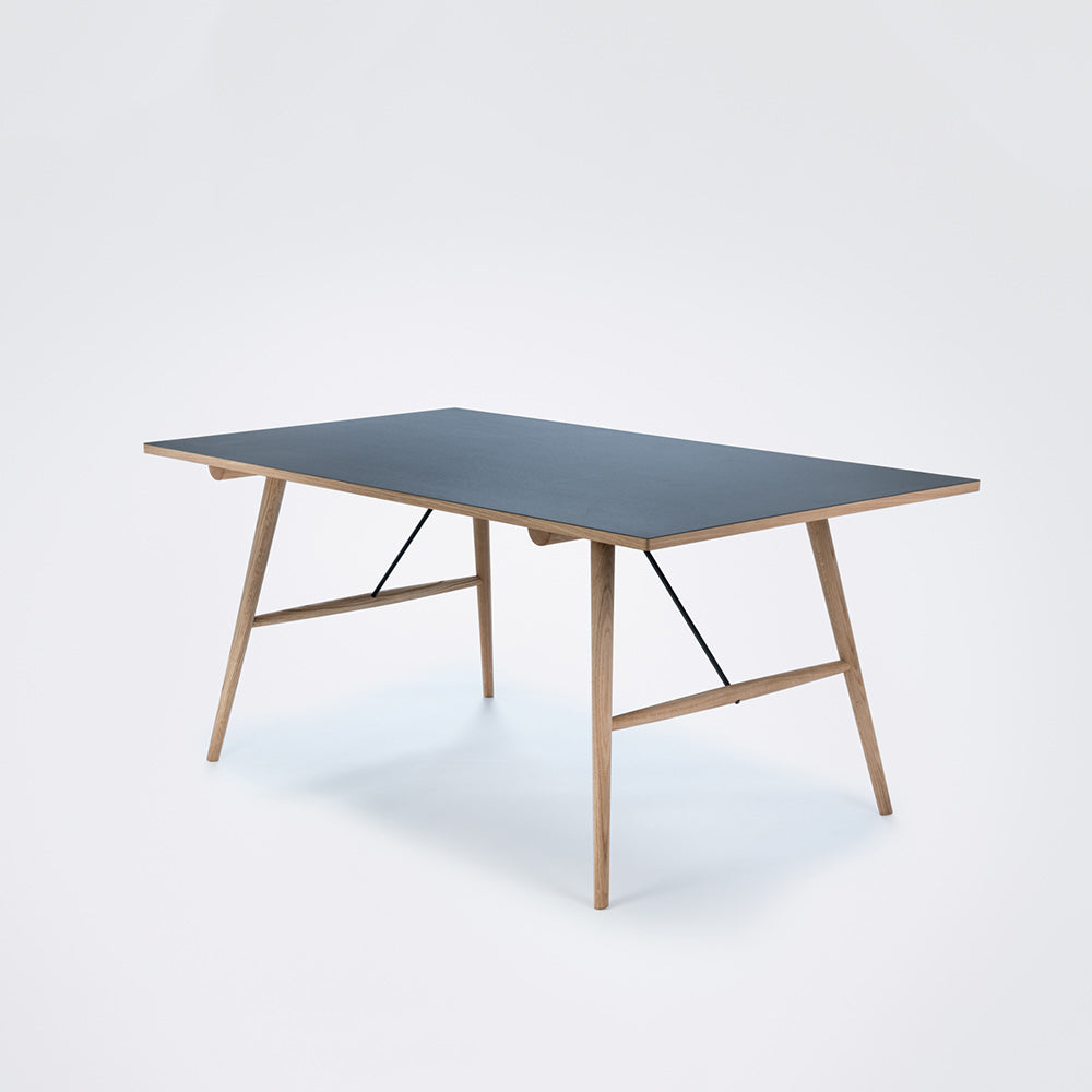 HOUE HEKLA Table 208 cm