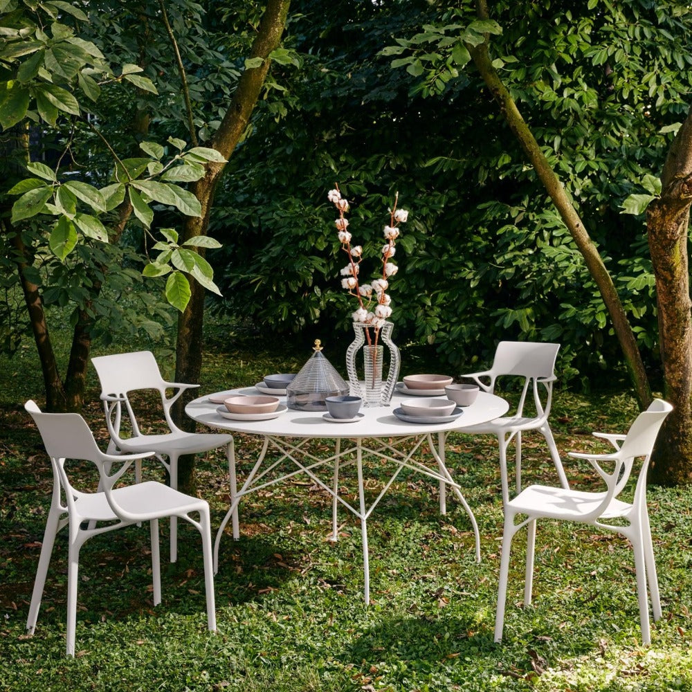 KARTELL 4-6 Seater Outdoor Dining Set with GLOSSY Table [White] & AI Chairs [White]